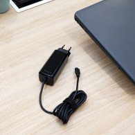 CARGADOR PORTATIL 45W TOOQ GAN USB-C PD CUBICO NEGRO TQLC-USBCGAN45PD-C